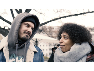 Screenshot aus dem Video "Stimmen von der Straße"
