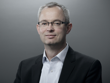 Portrait Dr. Florian Gering