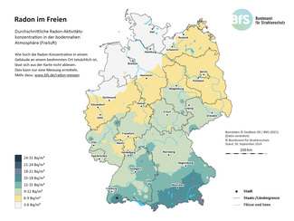 Radon-Konzentrationen in der bodennahen Atmosphäre. Wie hoch die Radon-Konzentration in einem Gebäude an einem bestimmten Ort tatsächlich ist, lässt sich aus der Karte nicht ablesen. Dies kann nur eine Messung ermitteln. Mehr dazu: www.bfs.de/radon-messen